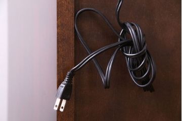 中古　北海道民芸家具　上品な雰囲気漂うビューローブックケース(ライティングビューロー、机、本箱、収納棚)(定価約49万円)