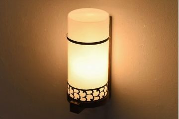 昭和レトロ　上品さを醸し出すブラケットのウォールランプ(壁掛け照明、ライト)