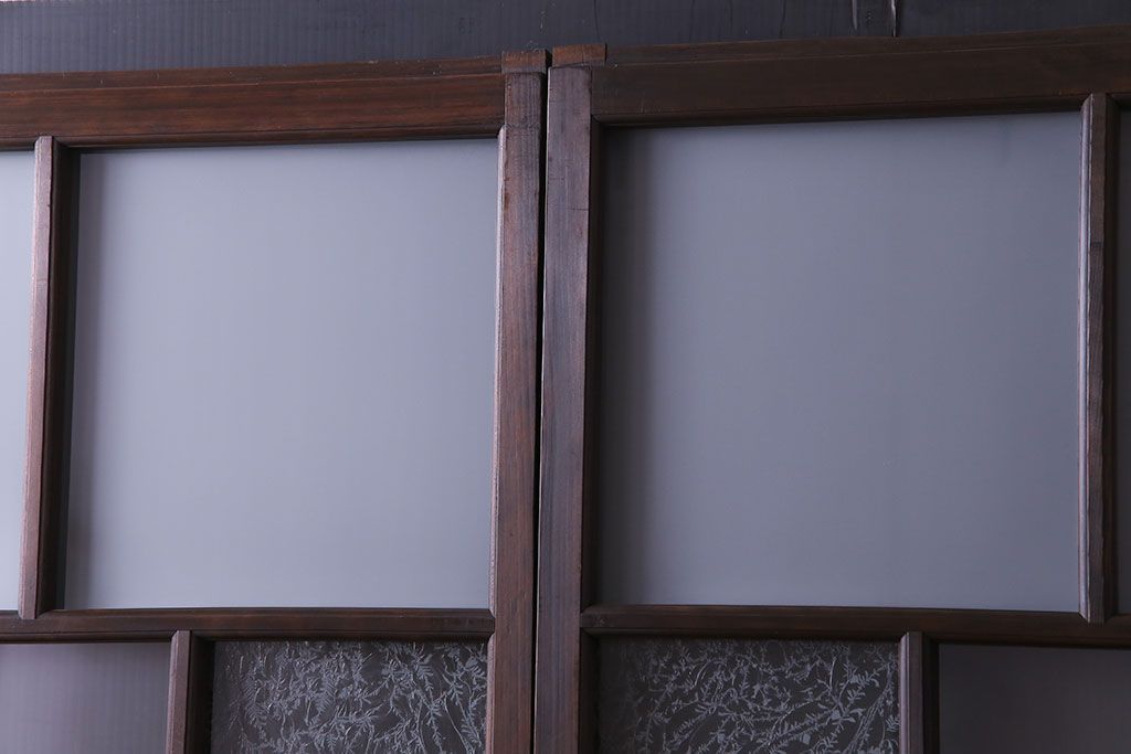 異なるガラスの組み合わせが味わい深い格子戸(引き戸、ガラス戸)4枚セット