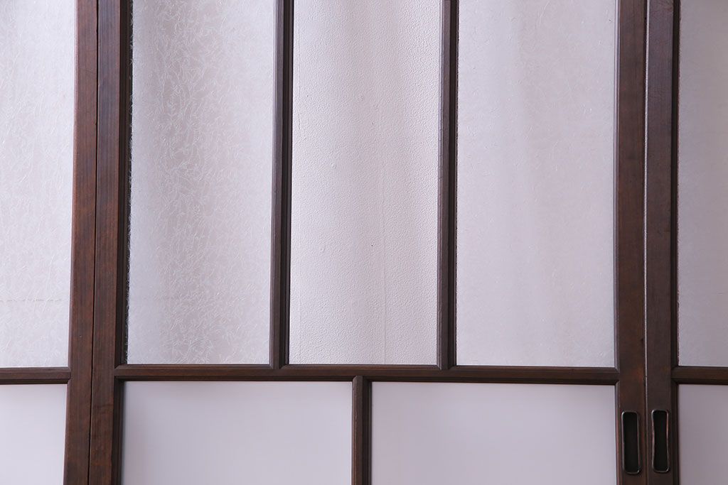 異なるガラスの組み合わせが味わい深い格子戸(引き戸、ガラス戸)4枚セット