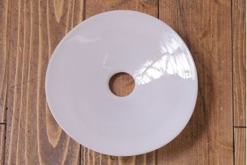 昭和レトロ　清潔感のある白ガラスが魅力のシンプルなペンダントライト(天井照明、吊り下げ照明)(2)