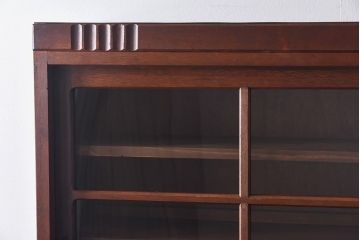 レトロ家具　銀モールガラスがレトロな雰囲気を高める重ね食器棚(水屋収納棚、戸棚)