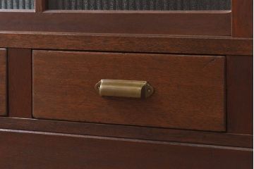 レトロ家具　銀モールガラスがレトロな雰囲気を高める重ね食器棚(水屋収納棚、戸棚)