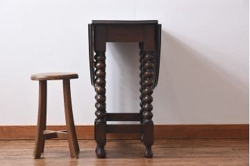 アンティーク家具　イギリスアンティーク　脚のデザインが目を引くバタフライテーブル(ダイニングテーブル、エクステンションテーブル)