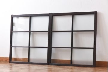 昭和レトロ　2種のガラスで作られた市松模様がおしゃれなガラス戸(窓)2枚セット