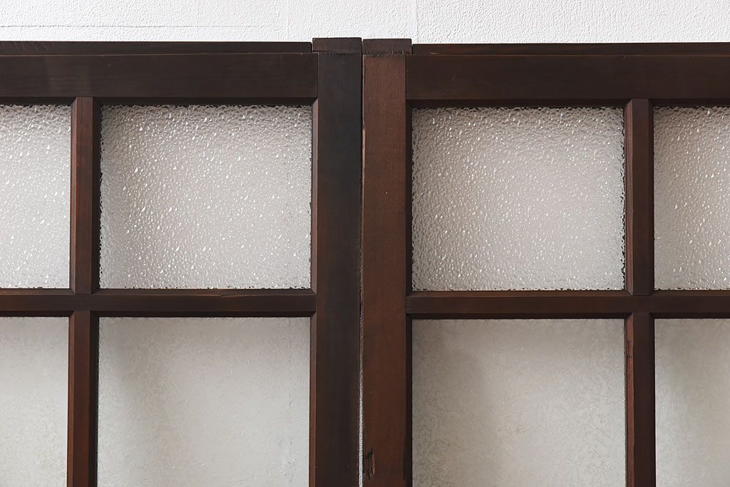 【I様ご成約済】昭和レトロ　ガラスの組み合わせが素敵な窓(ガラス戸、引き戸)2枚セット