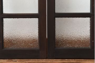 【I様ご成約済】昭和レトロ　ガラスの組み合わせが素敵な窓(ガラス戸、引き戸)2枚セット