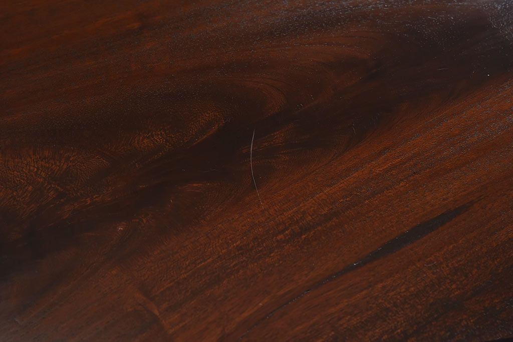 アンティーク雑貨　イギリス家具　ウォールナット材　華奢なシルエットが美しいサイドテーブル(花台)