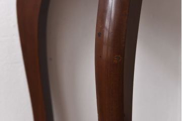 アンティーク雑貨　イギリス家具　ウォールナット材　華奢なシルエットが美しいサイドテーブル(花台)