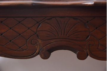 アンティーク雑貨　イギリス家具　ウォールナット材　華奢なシルエットが美しいサイドテーブル(花台)