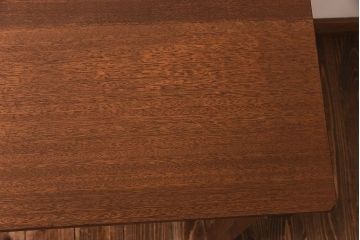 アンティーク家具　昭和中期　ラワン材　シンプルなデザインの平机(デスク)