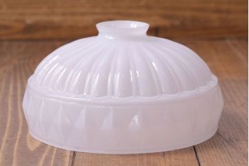 昭和レトロ　モダンなダイヤ柄が目を引くペンダントライト(天井照明、吊り下げ照明)