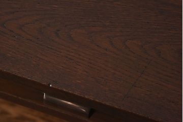 レトロ家具　昭和レトロ　ナラ材・ブナ材　味わいのある木味が魅力の薄型の平机(コンソールテーブル、サイドテーブル)(1)