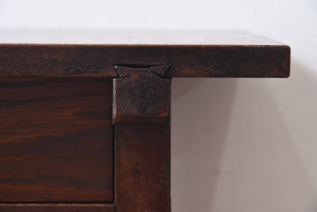 レトロ家具　昭和レトロ　ナラ材・ブナ材　味わいのある木味が魅力の薄型の平机(コンソールテーブル、サイドテーブル)(1)