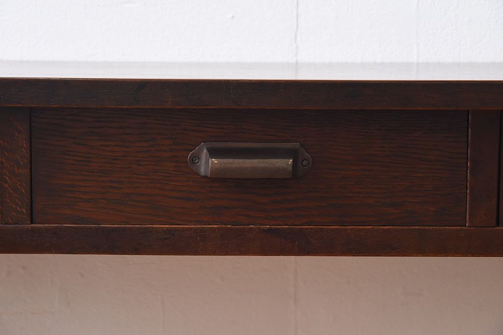 レトロ家具　昭和レトロ　ナラ材・ブナ材　味わいのある木味が魅力の薄型の平机(コンソールテーブル、サイドテーブル)(2)