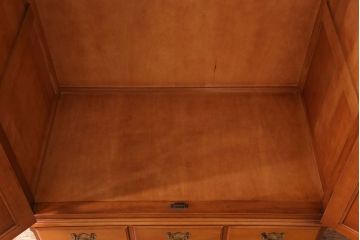 中古美品　横浜クラシック家具　ダニエル(Daniel)　アーリーアメリカン　ワードローブ(洋服タンス)(定価約100万円)
