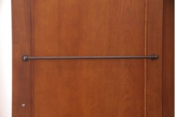 中古美品　横浜クラシック家具　ダニエル(Daniel)　アーリーアメリカン　ワードローブ(洋服タンス)(定価約100万円)