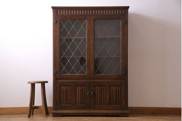 中古　イギリス家具　上品なアンティーク調のブックケース(キャビネット、本箱、収納棚)