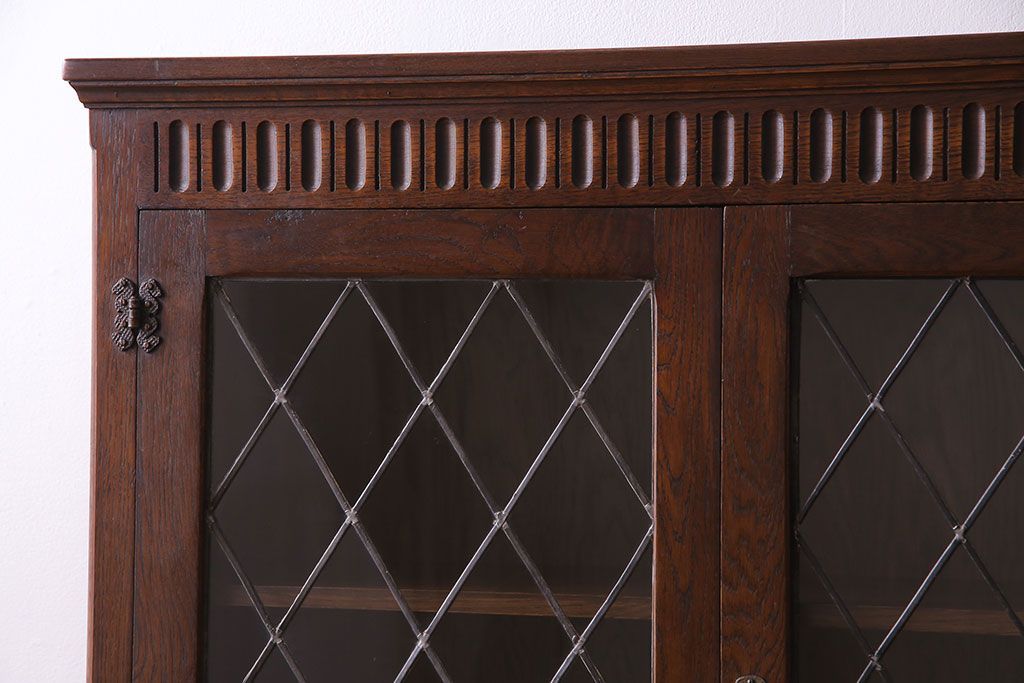 中古　イギリス家具　上品なアンティーク調のブックケース(キャビネット、本箱、収納棚)