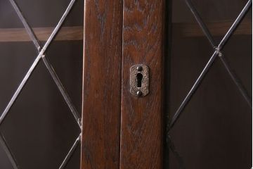 中古　イギリス家具　上品なアンティーク調のブックケース(キャビネット、本箱、収納棚)