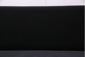 ヴィンテージ家具　ビンテージ　ひと味違ったデザインが魅力のアームソファ(2人掛け、ラブソファ)