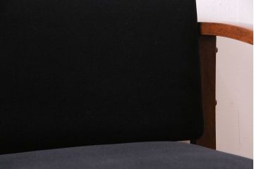 ヴィンテージ家具 ビンテージ ひと味違ったデザインが魅力のアームソファ(2人掛け、ラブソファ)