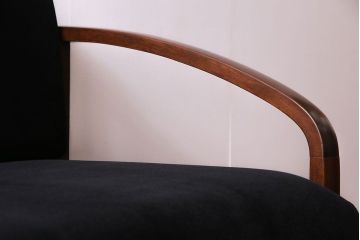ヴィンテージ家具 ビンテージ ひと味違ったデザインが魅力のアームソファ(2人掛け、ラブソファ)