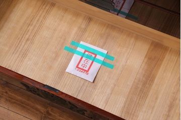 仙台箪笥　渡辺家具店　鏡のような木地呂塗りの上品なワードローブ(洋服ダンス、キャビネット)(定価110万)