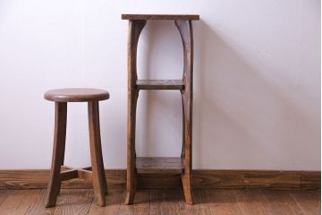 アンティーク雑貨　中古　伝統工芸　日光彫り　大胆な花の彫りが魅力的な飾り棚(花台)