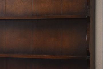 ヴィンテージ家具　イギリスビンテージ　オーク材　素朴な雰囲気が魅力のカップボード(食器棚、飾り棚)