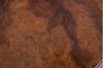 ヴィンテージ家具　イギリスビンテージ　大胆な杢目づかいが美しいローテーブル(リビングテーブル、センターテーブル、サイドテーブル)
