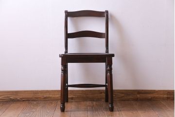 中古美品　北海道民芸家具　HM686 シンプルな小振りのチェア(ダイニングチェア、椅子、板座チェア)(定価約6万円)