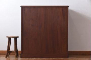 ビンテージ　神戸洋家具老舗たかねや製　上品な雰囲気漂うオーク材のチェスト(引き出し)(永田良介)