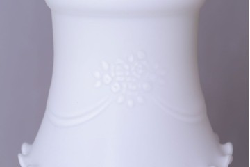昭和レトロ　薔薇のモチーフが上品なフリルシェード(吊り下げ照明、ペンダントライト、電笠、天井照明)(R-028605)