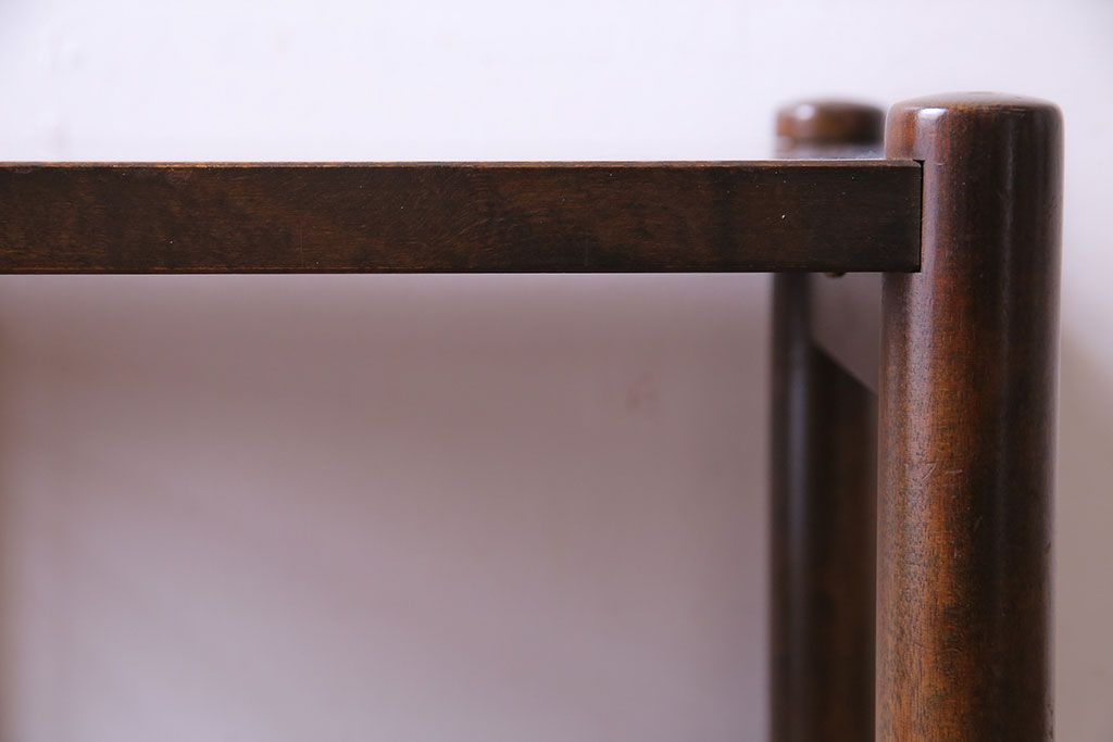 アンティーク雑貨　ビンテージ　北海道民芸家具　シンプルな小振りのサイドテーブル(花台)