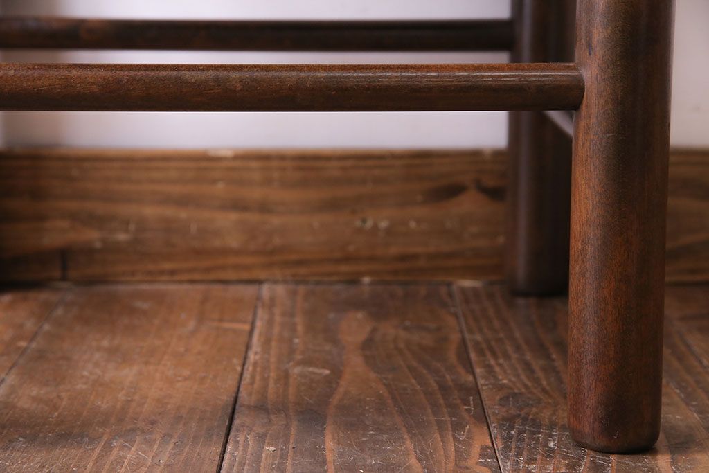 アンティーク雑貨　ビンテージ　北海道民芸家具　シンプルな小振りのサイドテーブル(花台)