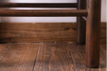 アンティーク雑貨　ビンテージ　北海道民芸家具　シンプルな小振りのサイドテーブル(花台)