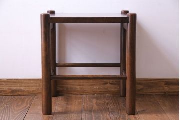 アンティーク雑貨　ビンテージ　北海道民芸家具　シンプルな小振りのサイドテーブル(花台)