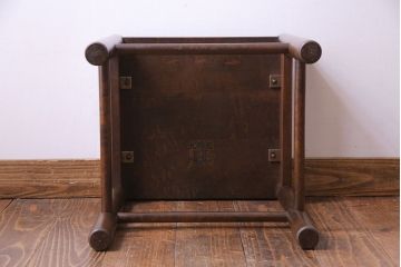 アンティーク雑貨　ビンテージ　北海道民芸家具　シンプルな小振りのサイドテーブル(花台)