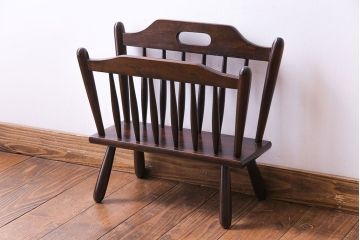 アンティーク雑貨　中古　松本民芸家具　木製　品の良いシンプルなA型マガジンラック(本立て)