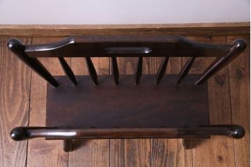 アンティーク雑貨　中古　松本民芸家具　木製　品の良いシンプルなA型マガジンラック(本立て)