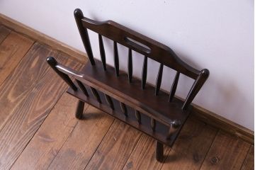 アンティーク雑貨 中古 松本民芸家具 木製 品の良いシンプルなA型マガジンラック(本立て)