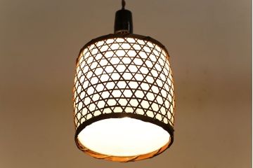 昭和レトロ　和の雰囲気が高まる籠モチーフのペンダントライト(シェード、吊り下げ照明、天井照明)