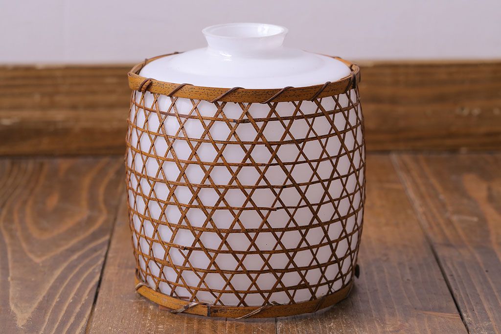 昭和レトロ　和の雰囲気が高まる籠モチーフのペンダントライト(シェード、吊り下げ照明、天井照明)