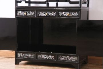 中古　韓国　螺鈿細工　高級品　華やかな重ね茶棚(飾り棚、四方棚)(定価約100万円)