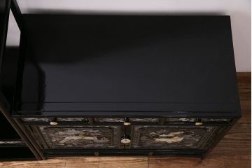 中古　韓国　螺鈿細工　高級品　華やかな重ね茶棚(飾り棚、四方棚)(定価約100万円)