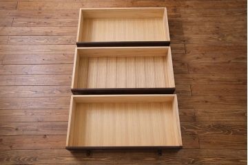 民芸家具　樺材　しっかり収納できるシンプルな衣装箪笥(整理箪笥、チェスト)