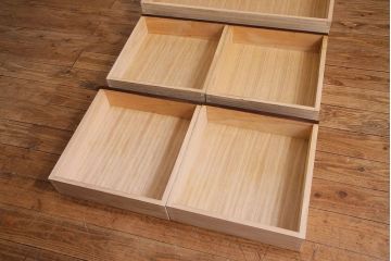 民芸家具　樺材　しっかり収納できるシンプルな衣装箪笥(整理箪笥、チェスト)