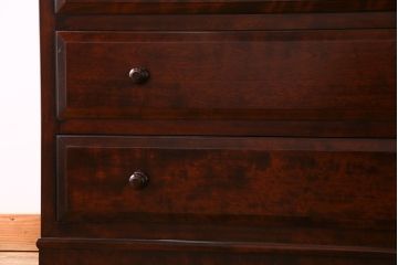 民芸家具　樺材　しっかり収納できるシンプルな衣装箪笥(整理箪笥、チェスト)