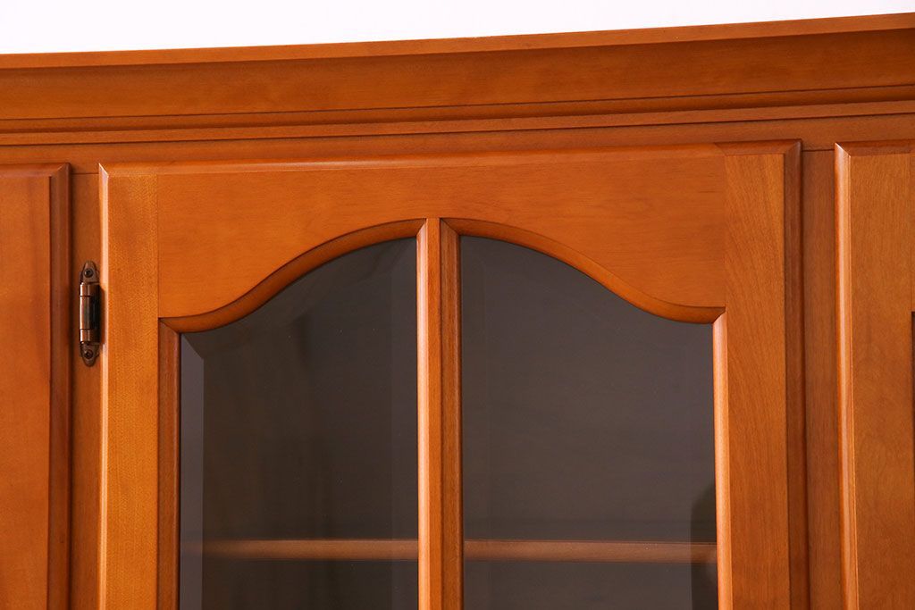 中古　アーリーアメリカン　明るい色味のサイドボード(キャビネット、収納棚、飾り棚)